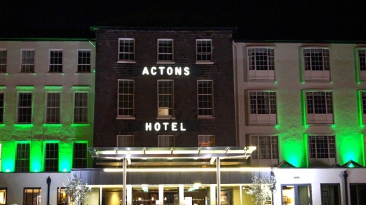 Actons - exterior